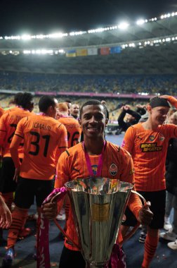 KYIV, UKRAINE - 22 Eylül 2021: orta saha oyuncusu Marcos Antonio (8). Ukrayna Süper Kupası FC Shakhtar-FC Dynamo futbol karşılaşması
