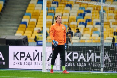 KYIV, UKRAINE - 22 Eylül 2021: kaleci Andriy Pyatov (30). Ukrayna Süper Kupası FC Shakhtar-FC Dynamo futbol karşılaşması