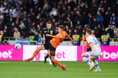 KYIV, UKRAINE - 22 Eylül 2021 Ukrayna Süper Kupası FC Shakhtar FC Dinamo 'ya karşı futbol maçı