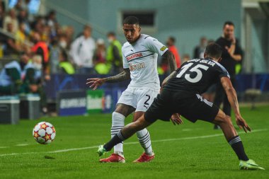 MOLDOVA, TIRASPOL - 15 Eylül 2021: UEFA Şampiyonlar Ligi FC Şerifi Tiraspol FC Shakhtar Donetsk 'e karşı futbol maçı