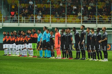 MOLDOVA, TIRASPOL - 15 Eylül 2021: UEFA Şampiyonlar Ligi FC Şerifi Tiraspol 'ün FC Shakhtar Donetsk' e karşı oynadığı futbol maçından önce şerif stadyumu