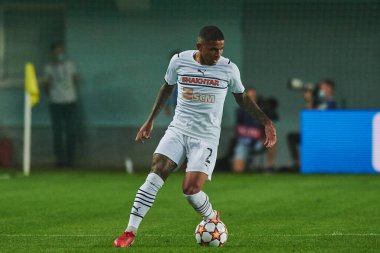 MOLDOVA, TIRASPOL - 15 Eylül 2021: UEFA Şampiyonlar Ligi FC Şerifi Tiraspol FC Shakhtar Donetsk 'e karşı futbol maçı