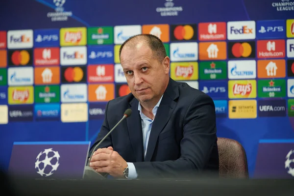 Moldova Tiraspol September 2021 Coach Yuriy Vernydub Football Match Uefa — Stock Photo, Image