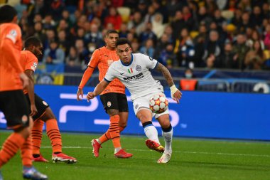 KYIV, UKRAINE - 27 Ekim 2020: UEFA Şampiyonlar Ligi maçı Shakhtar Donetsk-Inter Milan maçı Kyiv Olimpiyskyi 'deki NSC Olimpiyski Stadyumu' nda yapıldı.