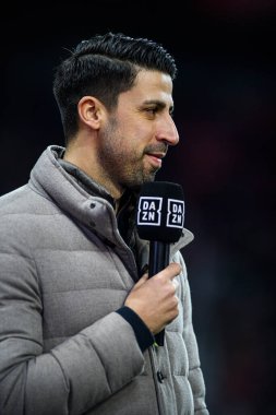 LEVERKUSEN, GERMANY - 17 Aralık 2023: Sami Khedira, FC Bayer 04 Leverkusen-Eintracht Frankfurt maçı Bayena 'da