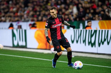 LEVERKUSEN, GERMANY - 17 ARALIK 2023: Alex Grimaldo, FC Bayer 04 Leverkusen-Eintracht Frankfurt maçı Bayena 'da