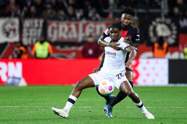 LEVERKUSEN, GERMANY - 17 Aralık 2023: Edmond Tapsoba, FC Bayer 04 Leverkusen-Eintracht Frankfurt maçı Bayena 'da