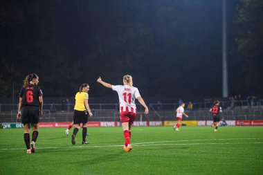 COLOGNE, GERMANY - 16 EKİM, 2025: Pauline Bremer - 1.FC Koeln Frauen-Bayer 04 Frauen-FRANZ-KREMER STADION
