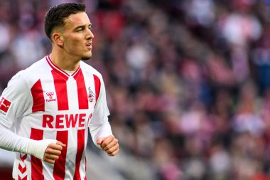 El Mala, 18 Ekim 2025 'te Bundesliga 1' in futbol maçı olduğunu söyledi. FC Koeln, FC Augsburg 'a karşı Rhein Enerji Stadyumu' nda.