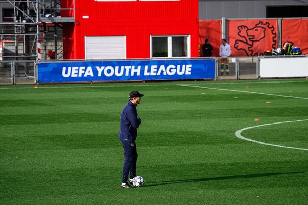 LEVERKUSEN, GERMANY - 20 EKİM, 2025: Kasper Hjulmand - UEFA Şampiyonlar Ligi, Bayena Bayer 04 Leverkusen 'de maç öncesi antrenman.