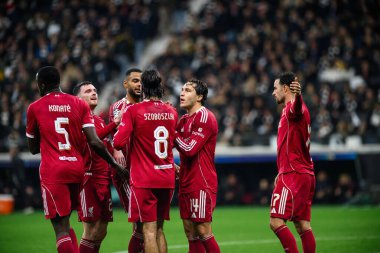FRANKFURT, GERMANY - 22 OCTOBER, 2025: İbrahima Konate, Dominik Szoboszlai, Federico Chiesa, Curtis Jones - UEFA Şampiyonlar Ligi, Deutsche Bank Park 'ta SG Eintracht Frankfurt ile Liverpool FC karşılaşması.