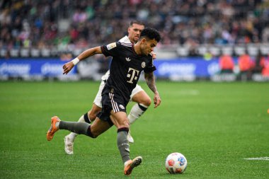MOENCHENGLADBACH, GERMANY - 25 Ekim 2025: Luis Diaz - Borussia Moenchengladbach-FC Bayern Muenchen maçı Borussia Park 'ta. Sadece yazı işleri için. Satmak veya dağıtmak yasaktır.