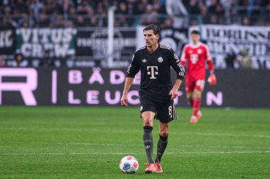 MOENCHENGLADBACH, GERMANY - 25 Ekim 2025: Leon Goretzka - Borussia Moenchengladbach ile Borussia Park 'taki 1.Bundesliga maçı. Sadece yazı işleri için. Satmak veya dağıtmak yasaktır.