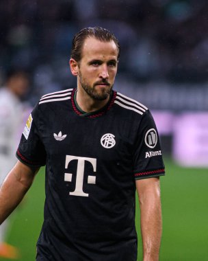 MOENCHENGLADBACH, GERMANY - 25 Ekim 2025: Harry Kane - Borussia Moenchengladbach-FC Bayern Muenchen maçı Borussia Park 'ta. Sadece yazı işleri için. Satmak veya dağıtmak yasaktır.