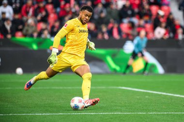 LEVERKUSEN, GERMANY - 26 Ekim 2025: Noah Atubolu - Bundesliga Bayer 04 Leverkusen-SC Freiburg maçı Bayena 'da. 