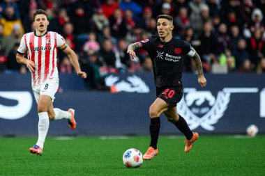 LEVERKUSEN, GERMANY - 26 Ekim 2025: Alejandro Grimaldo - Bundesliga Bayer 04 Leverkusen-SC Freiburg maçı Bayena 'da. 