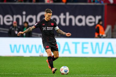 LEVERKUSEN, GERMANY - 26 Ekim 2025: Alejandro Grimaldo - Bundesliga Bayer 04 Leverkusen-SC Freiburg maçı Bayena 'da. 