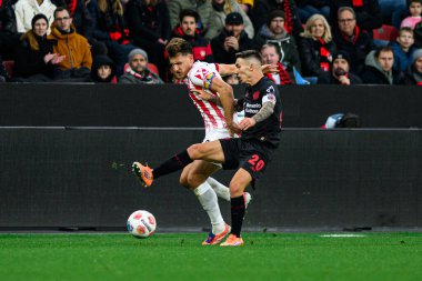 LEVERKUSEN, GERMANY - 26 Ekim 2025: Alejandro Grimaldo - Bundesliga Bayer 04 Leverkusen-SC Freiburg maçı Bayena 'da. 