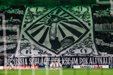 MOENCHENGLADBACH, GERMANY - 28 Ekim 2025: Koreografi - Almanya Kupası DFB Pokal Borussia Moenchengladbach-Karlsruher SC maçı Borussia Park 'ta.