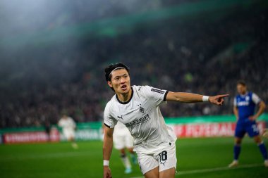 MOENCHENGLADBACH, GERMANY - 28 Ekim 2025: Shuto Machino - Almanya Kupası DFB Pokal Borussia Moenchengladbach - Borussia Park 'ta Karlsruher SC.