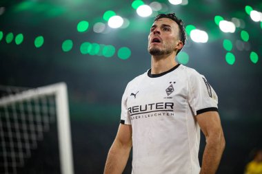 MOENCHENGLADBACH, GERMANY - 28 Ekim 2025: Haris Tabakoviç - Almanya Kupası DFB Pokal Borussia Moenchengladbach - Borussia Park 'ta Karlsruher SC.