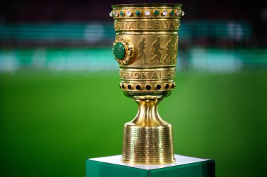 COLOGNE, GERMANY - 29 Ekim 2025: DFB Pokal, Truphy, Altın Kupa - Almanya Kupası DFB Pokal 1.FC Koeln FC Bayern 'e karşı Rhein Enerji Stadyumu' nda oynanan maç.
