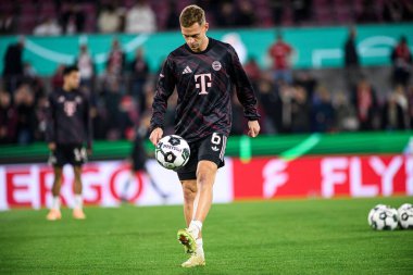 COLOGNE, GERMANY - 29 Ekim 2025: Joshua Kimmich - Almanya Kupası DFB Pokal 1.FC Koeln FC Bayern 'e karşı Rhein Energie Stadion' da oynanan futbol maçı.