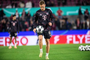 COLOGNE, GERMANY - 29 Ekim 2025: Joshua Kimmich - Almanya Kupası DFB Pokal 1.FC Koeln FC Bayern 'e karşı Rhein Energie Stadion' da oynanan futbol maçı.