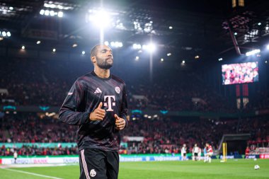 COLOGNE, GERMANY - 29 Ekim 2025: Jonathan Tah - Almanya Kupası DFB Pokal 1.FC Koeln FC Bayern 'e karşı Rhein Energie Stadion' da oynanan futbol maçı.