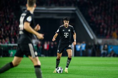 COLOGNE, GERMANY - 29 Ekim 2025: Aleksandar Pavloviç - Almanya Kupası DFB Pokal 1.FC Koeln FC Bayern 'e karşı Rhein Enerji Stadyumu' nda oynanan futbol maçı.