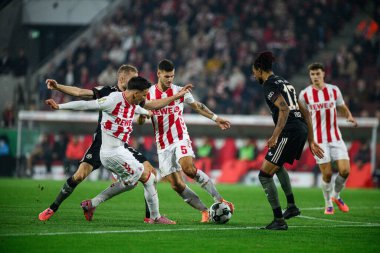 COLOGNE, GERMANY - 29 Ekim 2025: - Almanya Kupası DFB Pokal 1.FC Koeln FC Bayern 'e karşı Rhein Enerji Stadyumu' nda oynanan futbol maçı.