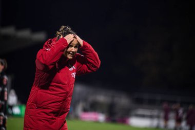 COLOGNE, ALMANY - 31 EKİM, 2025: Marina Hegering - 1.FC Koeln 'e karşı 1.FC Bayanlar Bundesliga maçı. FC Nuernberg, Franz Kremer Stadyumu