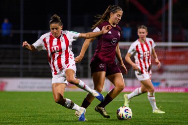 COLOGNE, GERMANY - 31 EKİM, 2025: 1.FC Koeln 'e karşı 1.FC Women Bundesliga maçı. FC Nuernberg, Franz Kremer Stadyumu