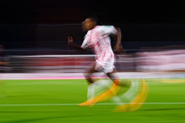 COLOGNE, ALMANY - 31 EKİM, 2025: Lydia Andrade - 1.FC Koeln 'e karşı 1.FC Kadınlar Bundesliga maçı. FC Nuernberg, Franz Kremer Stadyumu