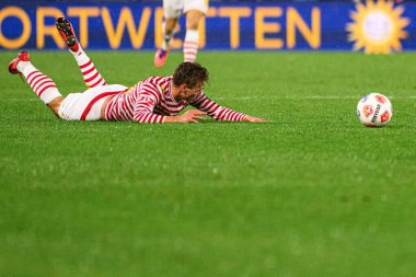 COLOGNE, GERMANY - 2 Kasım 2025: Sebastian Sebulonsen - 1.FC Koeln-Hamburger SV maçı Rhein Enerji Stadyumu 'nda.