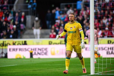 COLOGNE, GERMANY - 2 Kasım 2025: Marvin Schwaebe - 1.FC Koeln-Hamburger SV maçı Rhein Enerji Stadyumu 'nda.