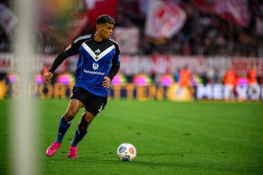 COLOGNE, GERMANY - 2 NOVEMBER, 2025: Ransford Konigsdorffer - 1.FC Koeln-Hamburger SV maçı Rhein Energie Stadion 'da.