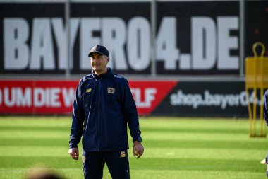 LEVERKUSEN, GERMANY - 4 Kasım 2025: Kasper Hjulmand - UEFA Şampiyonlar Ligi, MD-1, Bayarena 'da Bayer 04.