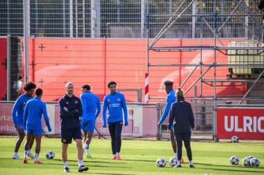 LEVERKUSEN, ALMANY - 4 Kasım 2025: Malik Tillman - UEFA Şampiyonlar Ligi, MD-1, Bayarena 'da Bayer 04.