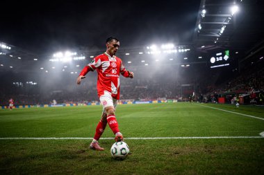 Mainz, Almanya - 6 Kasım 2025: Paul Nebel - UEFA Konferans Ligi 1 'in futbol maçı. FSV Mainz 05, Mewa Arena 'da ACF Fiorentina' ya karşı.