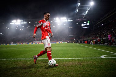 Mainz, Almanya - 6 Kasım 2025: Paul Nebel - UEFA Konferans Ligi 1 'in futbol maçı. FSV Mainz 05, Mewa Arena 'da ACF Fiorentina' ya karşı.