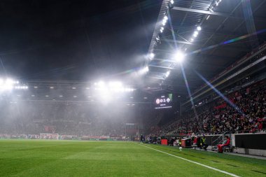 Mainz, Almanya - 6 Kasım 2025 UEFA Konferans Ligi 1 'in futbol maçı. FSV Mainz 05, Mewa Arena 'da ACF Fiorentina' ya karşı.