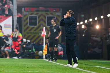 Mainz, Almanya - 6 Kasım 2025 UEFA Konferans Ligi 1 'in futbol maçı. FSV Mainz 05, Mewa Arena 'da ACF Fiorentina' ya karşı.