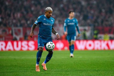 Mainz, Almanya - 6 Kasım 2025 UEFA Konferans Ligi 1 'in futbol maçı. FSV Mainz 05, Mewa Arena 'da ACF Fiorentina' ya karşı.