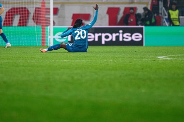 Mainz, Almanya - 6 Kasım 2025 UEFA Konferans Ligi 1 'in futbol maçı. FSV Mainz 05, Mewa Arena 'da ACF Fiorentina' ya karşı.