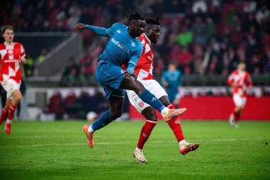 Mainz, Almanya - 6 Kasım 2025 UEFA Konferans Ligi 1 'in futbol maçı. FSV Mainz 05, Mewa Arena 'da ACF Fiorentina' ya karşı.