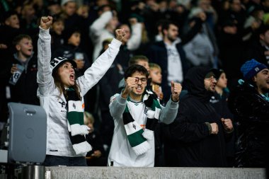 MOENCHENGLADBACH, GERMANY - 8 Kasım 2025: Hayranlar, duygular - Bundesliga Borussia Moenchengladbach - 1. FC Koeln Borussia Parkı 'nda. 