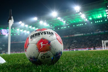 MOENCHENGLADBACH, GERMANY - 8 NOVEMBER, 2025: Ball, Derbystar, select - Bundesliga Borussia Moenchengladbach - 1. FC Koeln Borussia Parkı 'nda. 