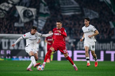 MOENCHENGLADBACH, GERMANY - 8 Kasım 2025: Joe Scally, Said El Mala, Philipp Sander - Bundesliga Borussia Moenchengladbach - 1. FC Koeln Borussia Parkı 'nda. 