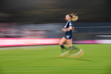 COLOGNE, ALMANY - 9 Kasım 2025: Jill Janssens - Frauen Bundesliga 1 'in futbol maçı. FC Koeln, Franz Kremer Stadyumu 'nda TSG Hoffenheim' a karşı.. 